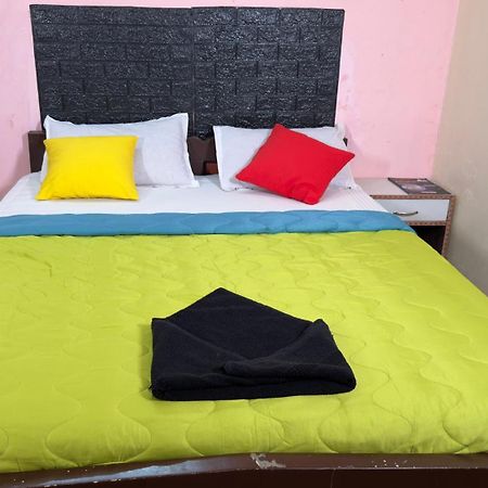 Dwaraka Residency Hotell Mahabalipuram Exteriör bild
