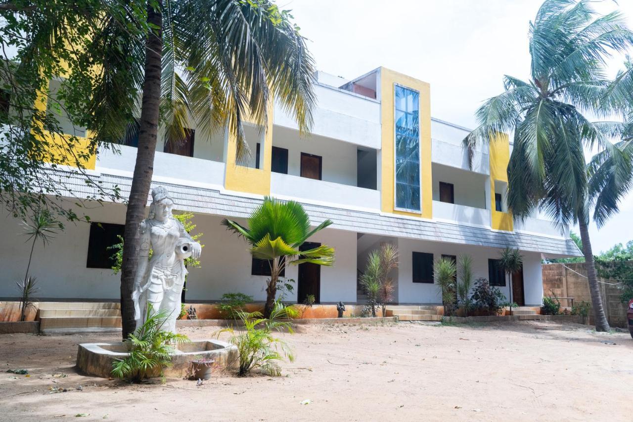 Dwaraka Residency Hotell Mahabalipuram Exteriör bild