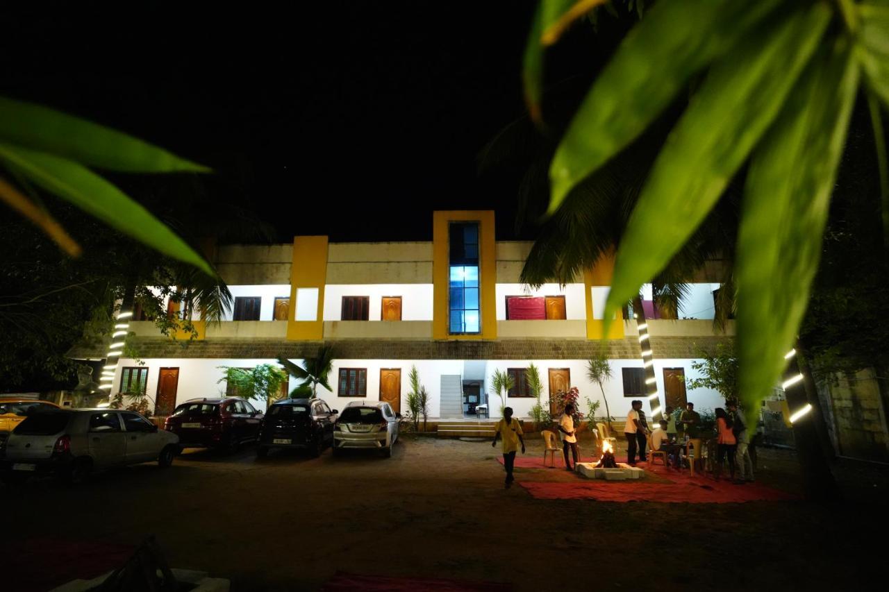 Dwaraka Residency Hotell Mahabalipuram Exteriör bild