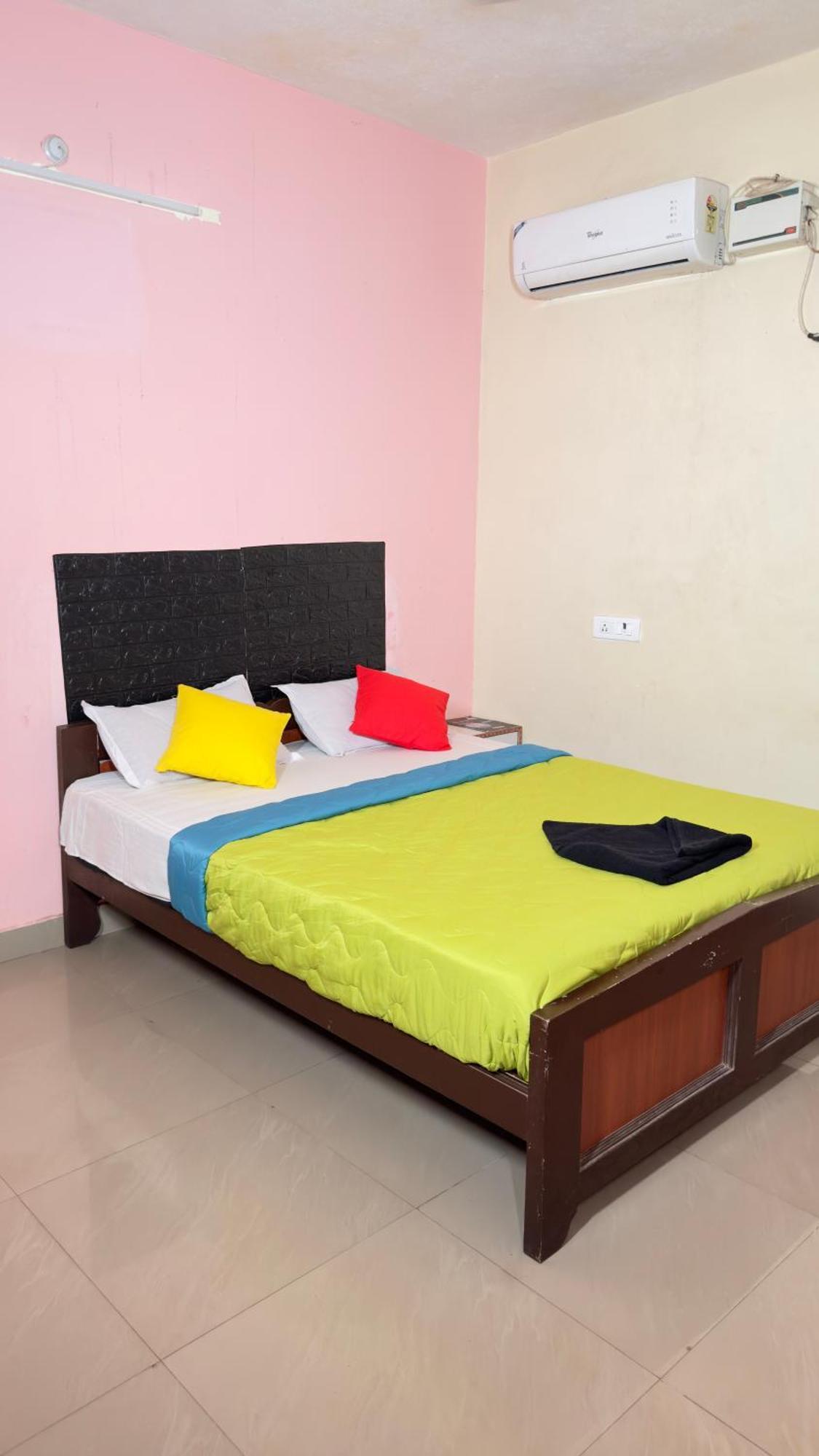 Dwaraka Residency Hotell Mahabalipuram Exteriör bild