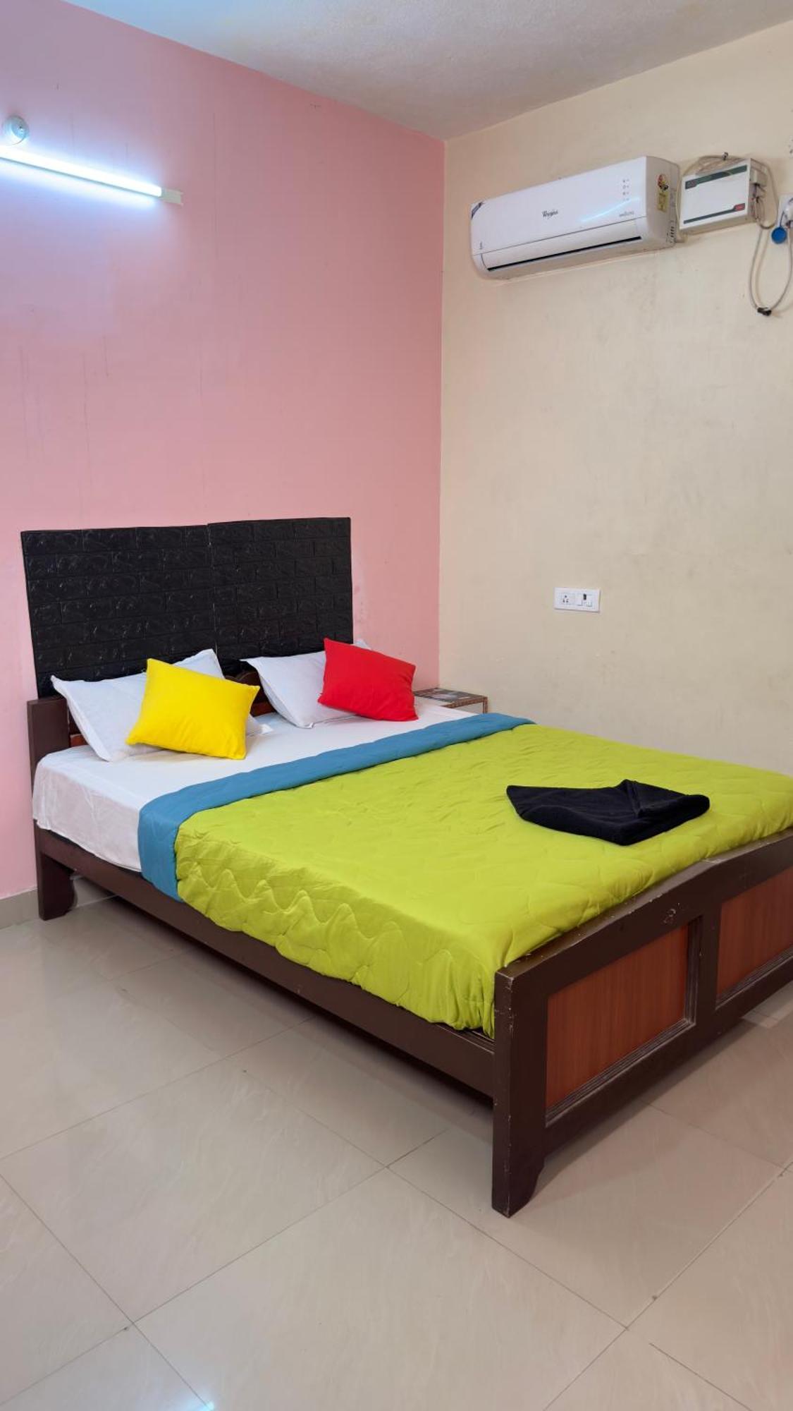 Dwaraka Residency Hotell Mahabalipuram Exteriör bild