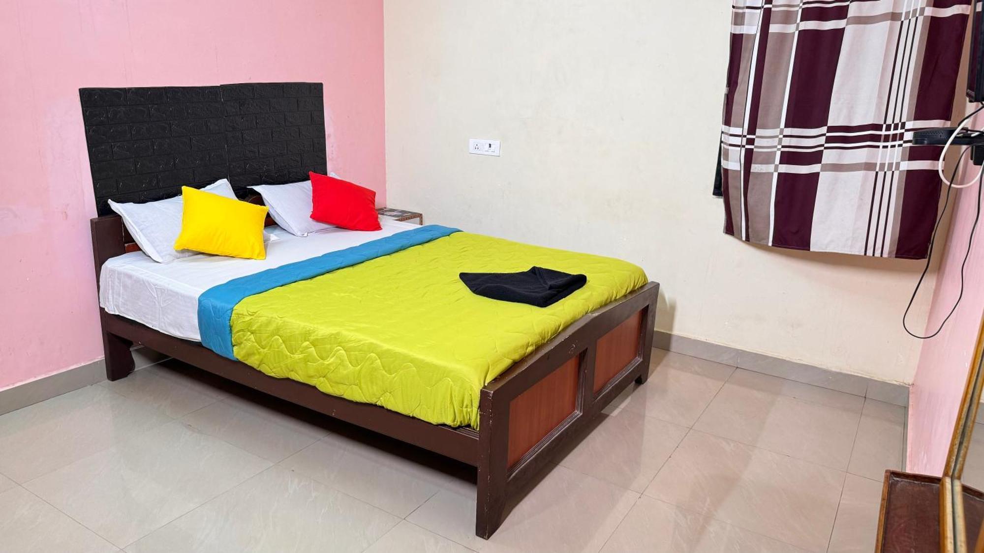 Dwaraka Residency Hotell Mahabalipuram Exteriör bild