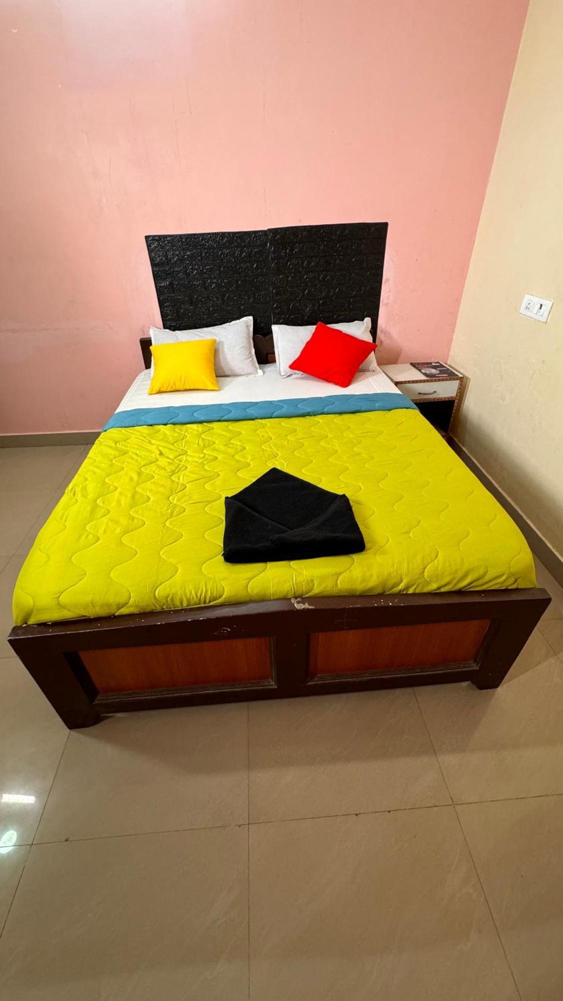 Dwaraka Residency Hotell Mahabalipuram Exteriör bild