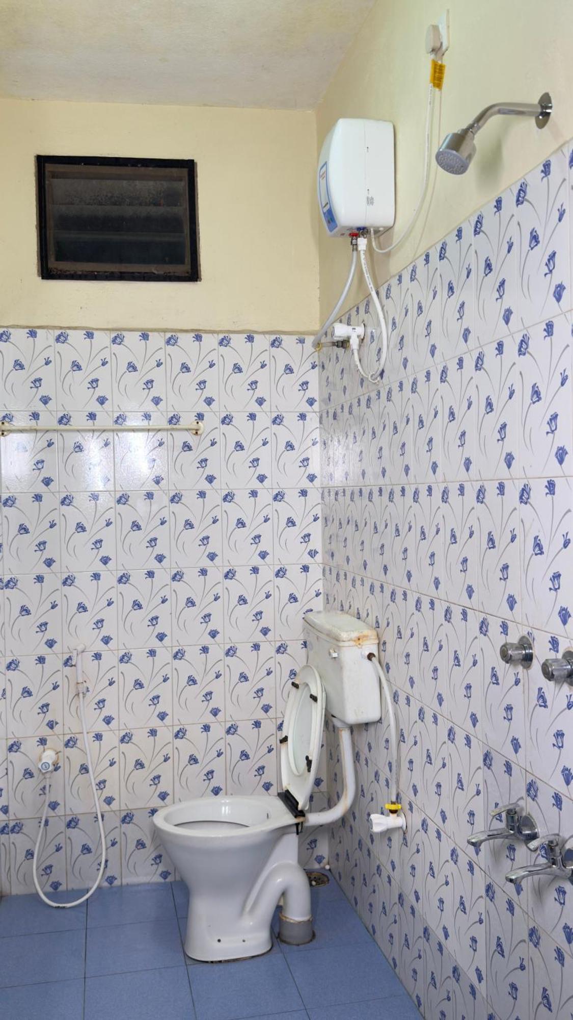 Dwaraka Residency Hotell Mahabalipuram Exteriör bild
