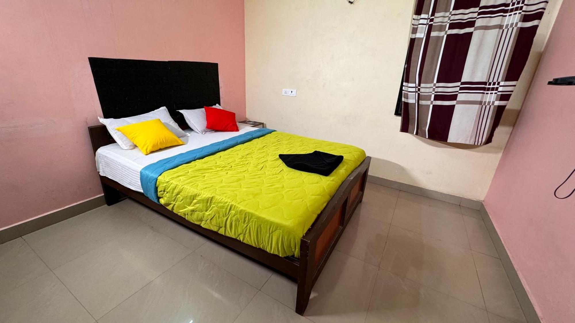 Dwaraka Residency Hotell Mahabalipuram Exteriör bild