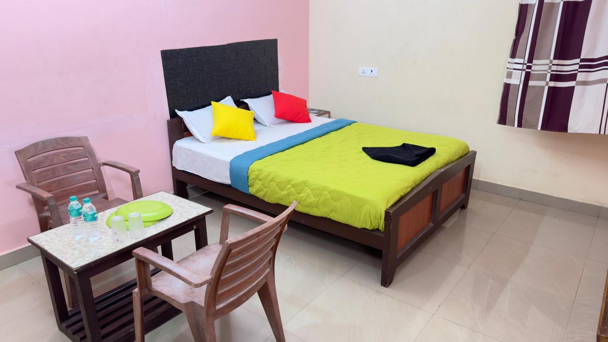 Dwaraka Residency Hotell Mahabalipuram Exteriör bild