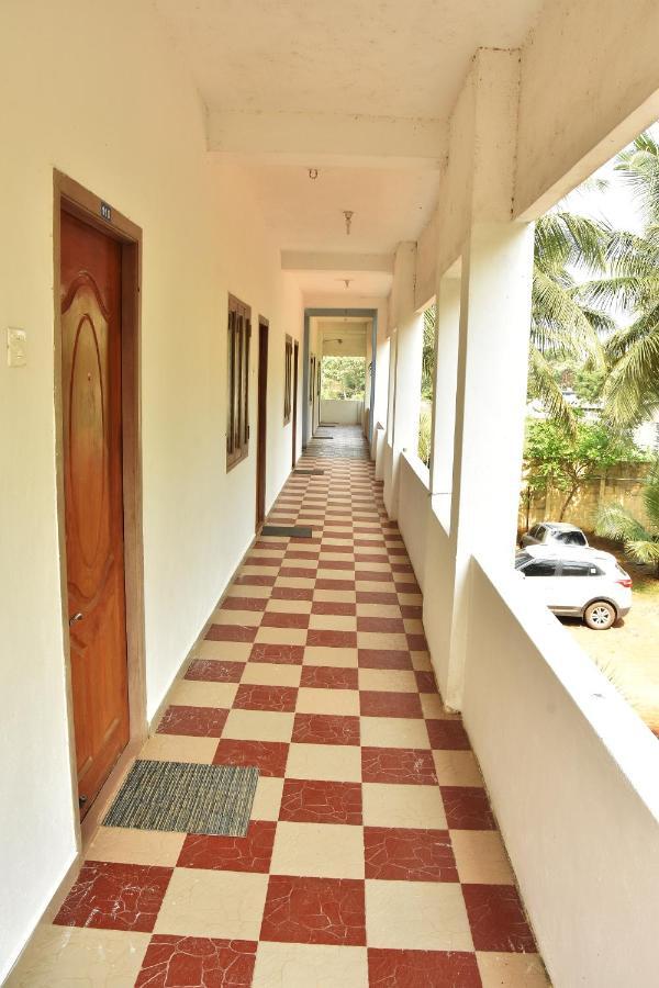 Dwaraka Residency Hotell Mahabalipuram Exteriör bild