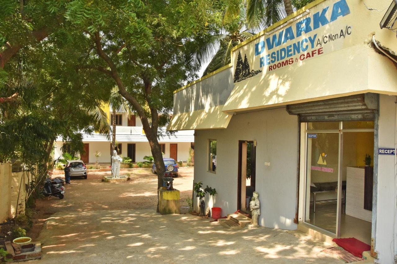 Dwaraka Residency Hotell Mahabalipuram Exteriör bild